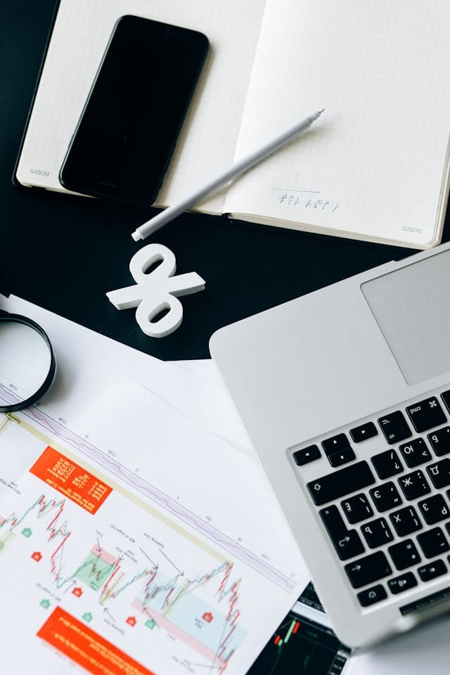 pexels-n-voitkevich-6120175